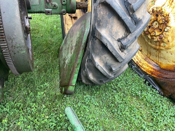 #6674-•-john-deere-parts-tractor-image-31