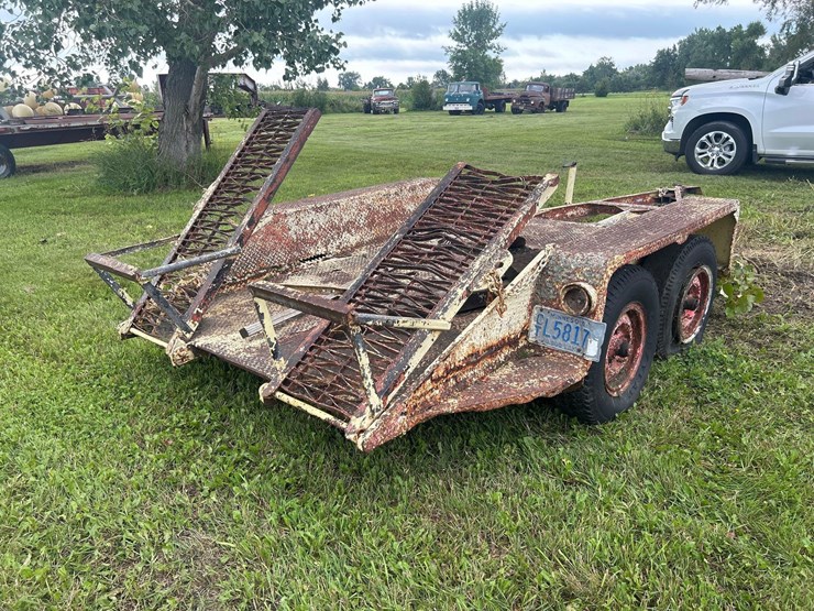 trailer-with-ramps-image-5