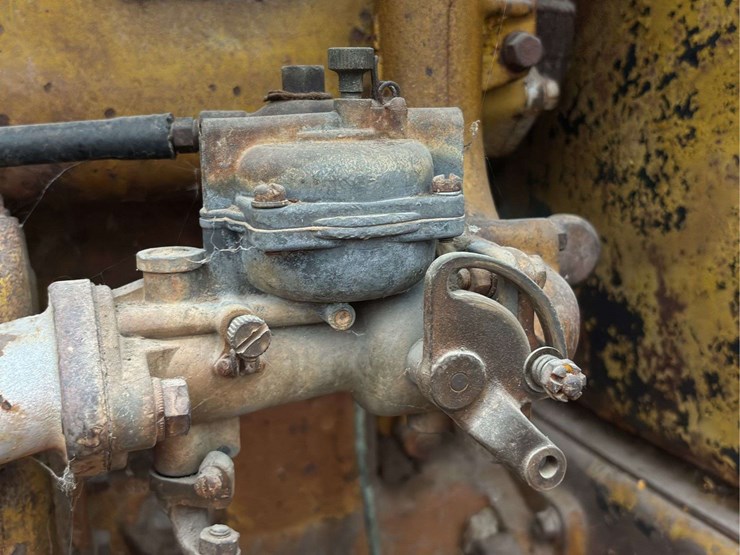 caterpillar-forty-diesel-crawler-image-32