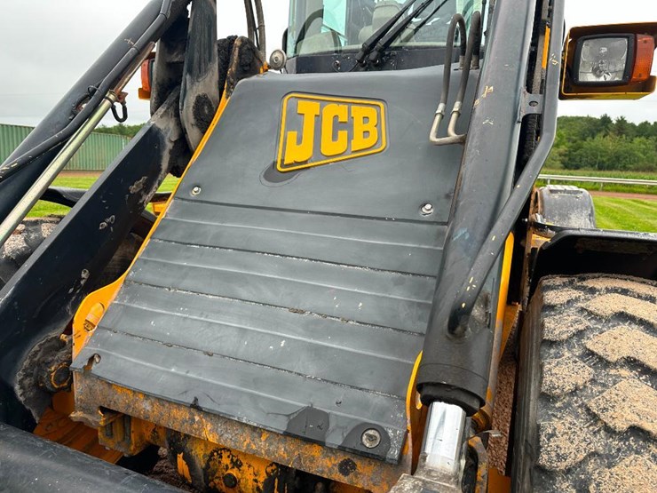2002-jcb-411ht-image-34