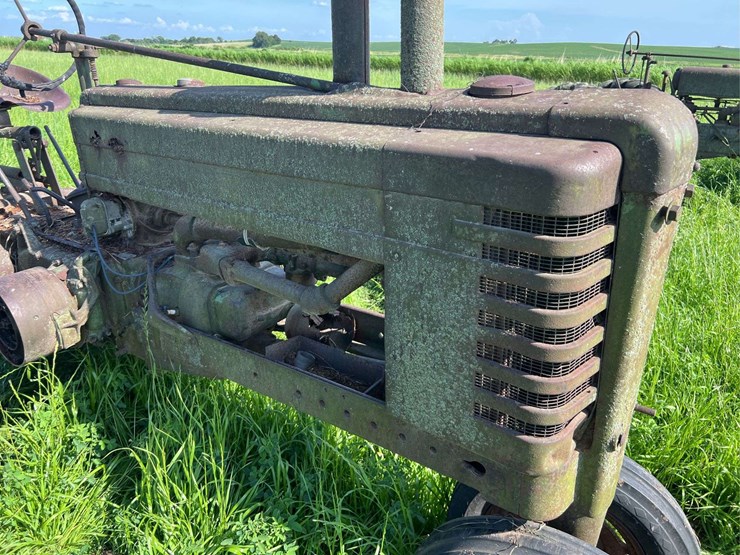 john-deere-model-b-image-10