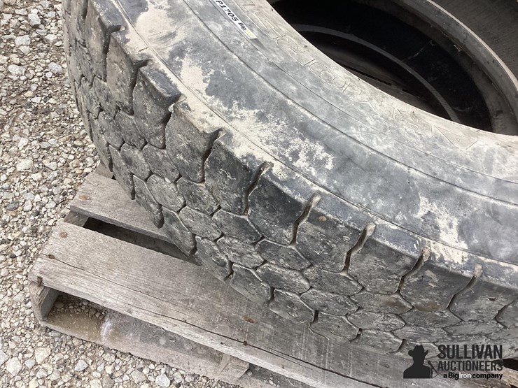 11r24.5-tires-image-9