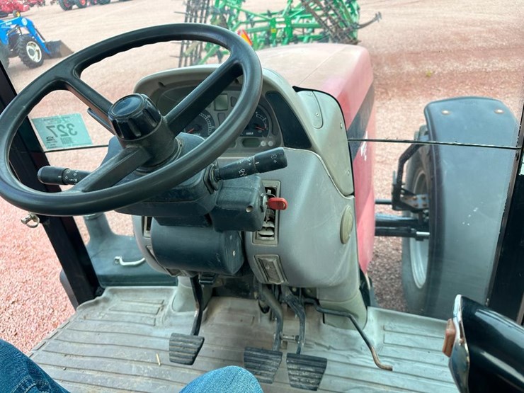2006-case-ih-mxu115-image-40