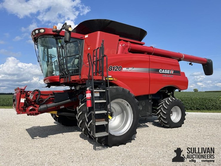 2010-case-ih-8120-image-1
