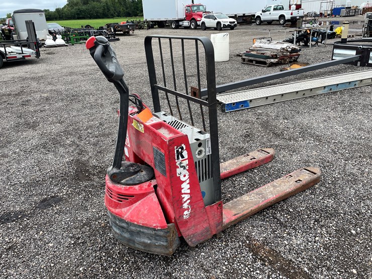 #6400-•-raymond-electric-pallet-jack-image-5