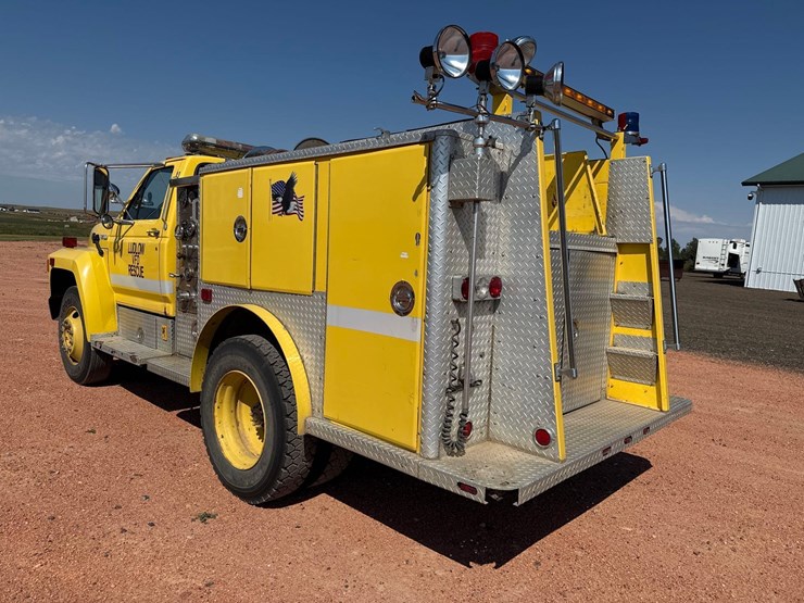 1992-ford-f700-image-6