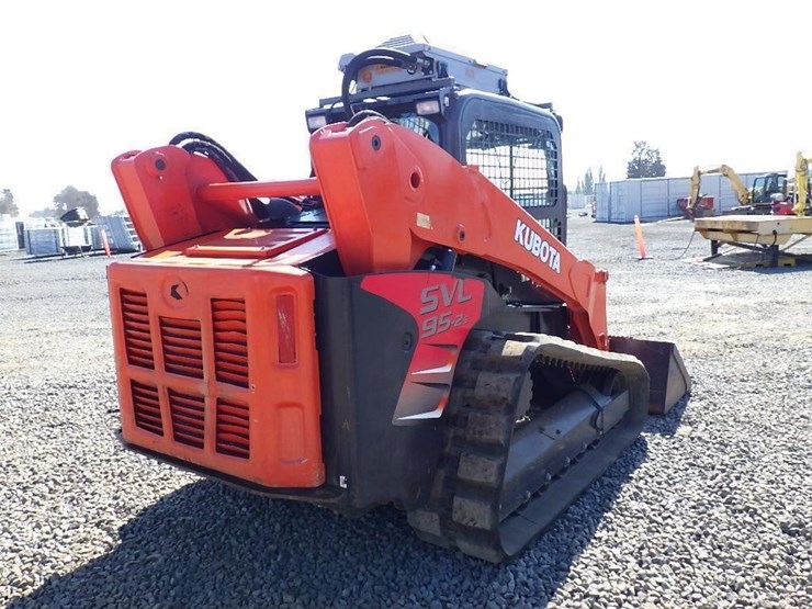 2019-kubota-svl95-2s-image-4