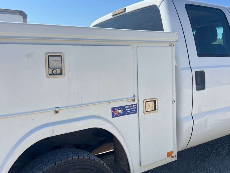 ford-f350-xl-image-18