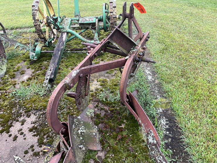 #7492-•-antique-plow-image-3