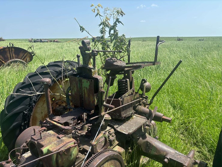 john-deere-model-b-image-35