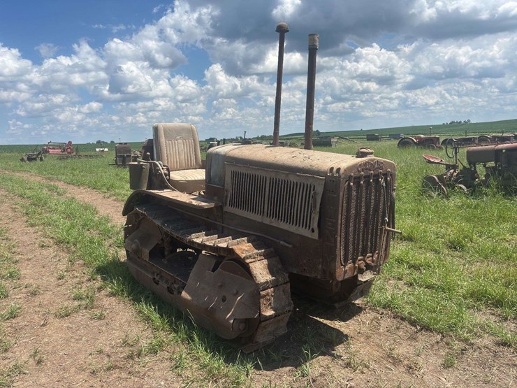 caterpillar-twenty-crawler-image-3