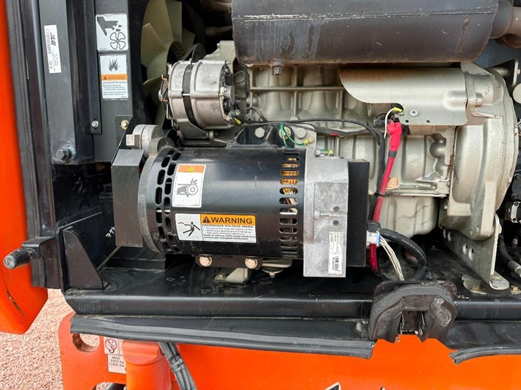 2008-jlg-600s-image-33