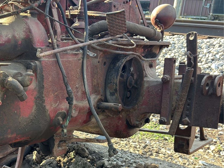 farmall-h-image-32