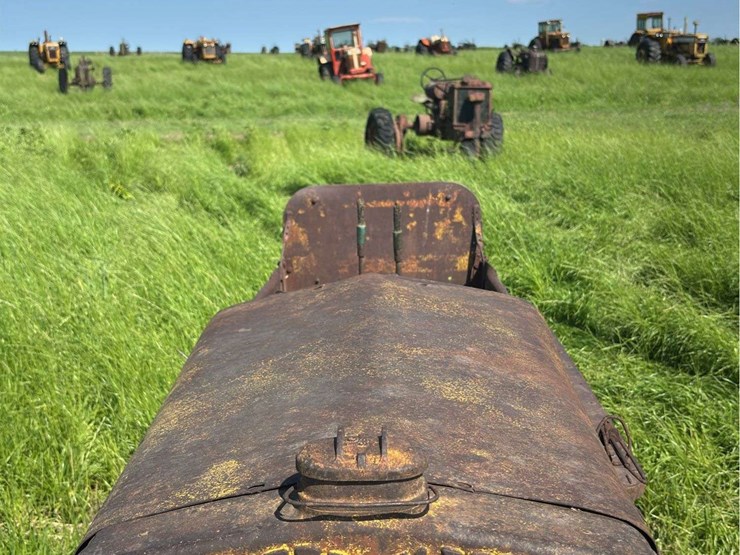 caterpillar-ten-crawler-image-10
