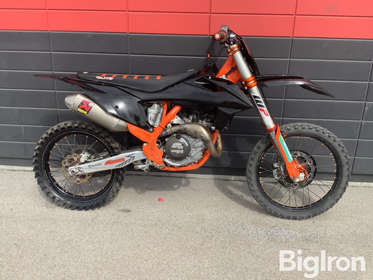 2021-ktm-450-sx-f-motorcycle-image-4