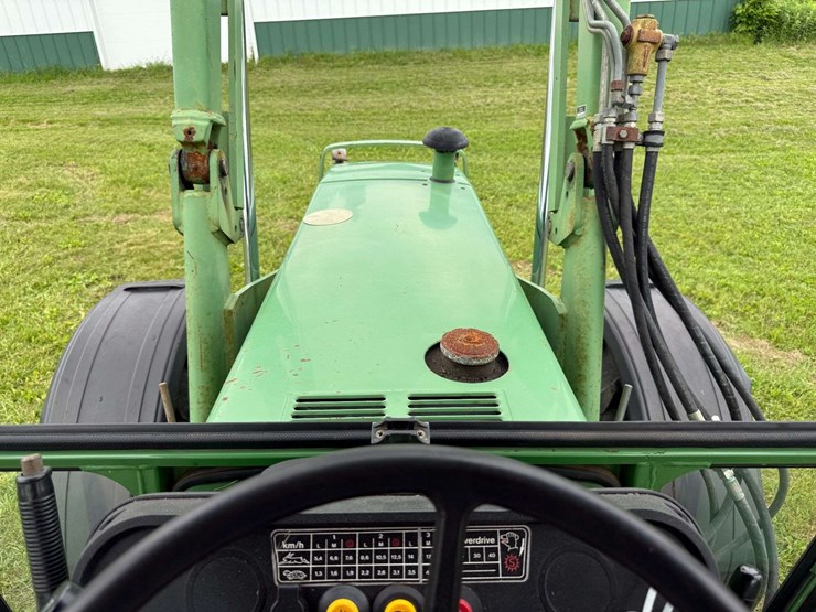 one-owner-fendt-305-lsa-with-loader-image-27