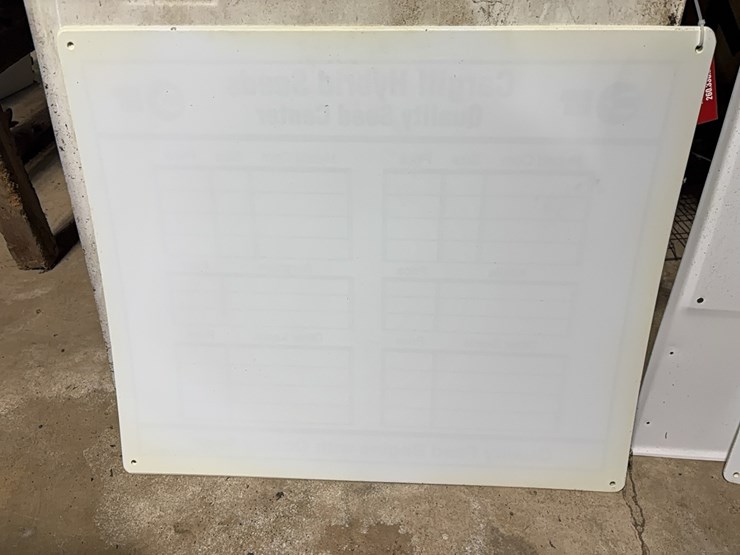 3-cargill-hybrid-seeds-quality-boards-image-2