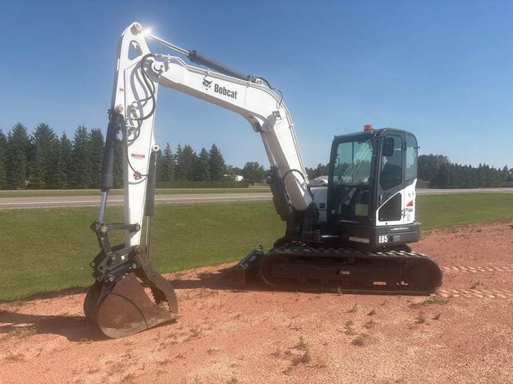 2016-bobcat-e85-image-25