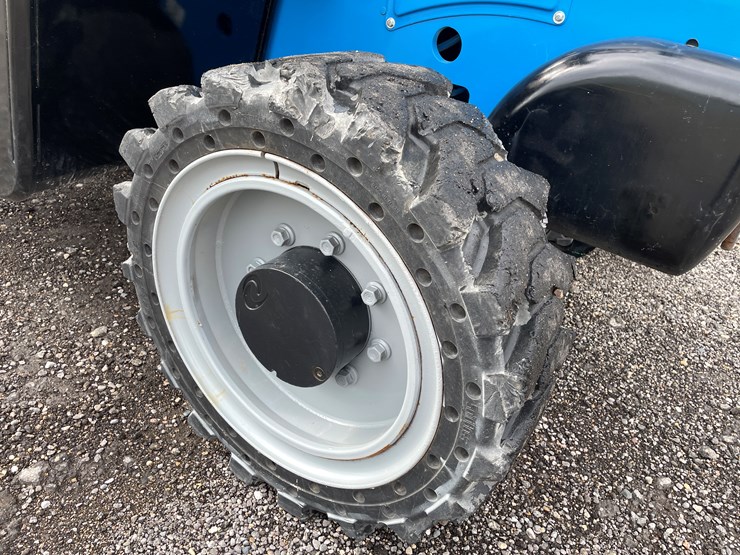 #6274-•-2014-genie-5519-5,500lbs-mini-telehandler-image-24