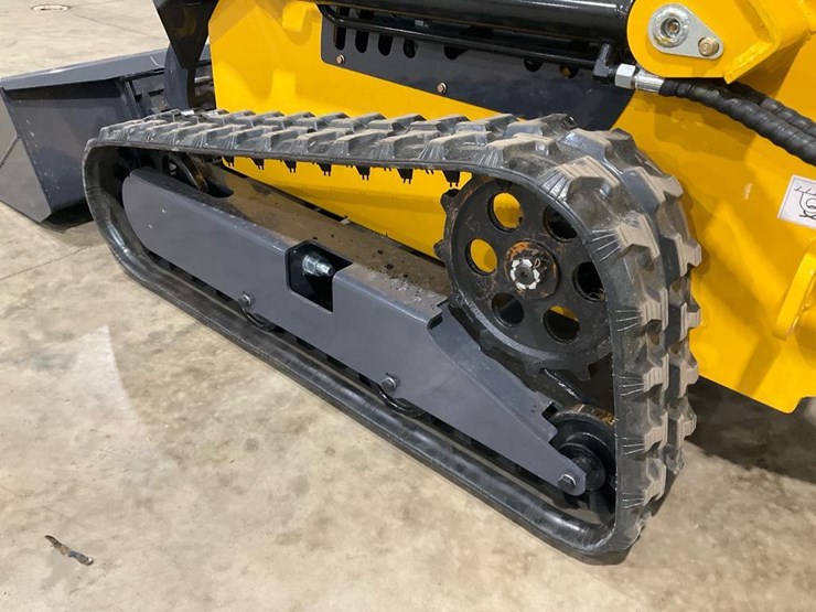 #1002-•-new-landhero-mini-skid-steer-image-8