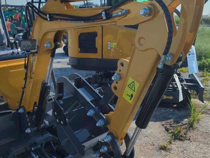 cfg-industrial-mini-excavator---mx12rx---(2025)-image-4