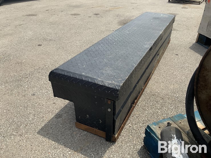 electrical-components,-retractable-hose-reel-&-tool-chests-image-11