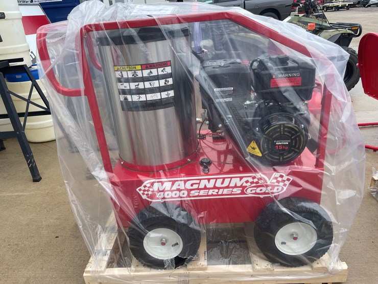 #6259-•-2025-magnum-4000-series-gold-hot-water-pressure-washer-image-3