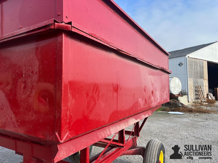 300-bu-gravity-wagon-image-16