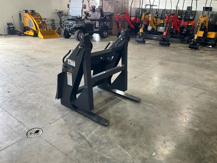 #1404-•-unused-landhonor-skid-steer-log-grapple-image-1