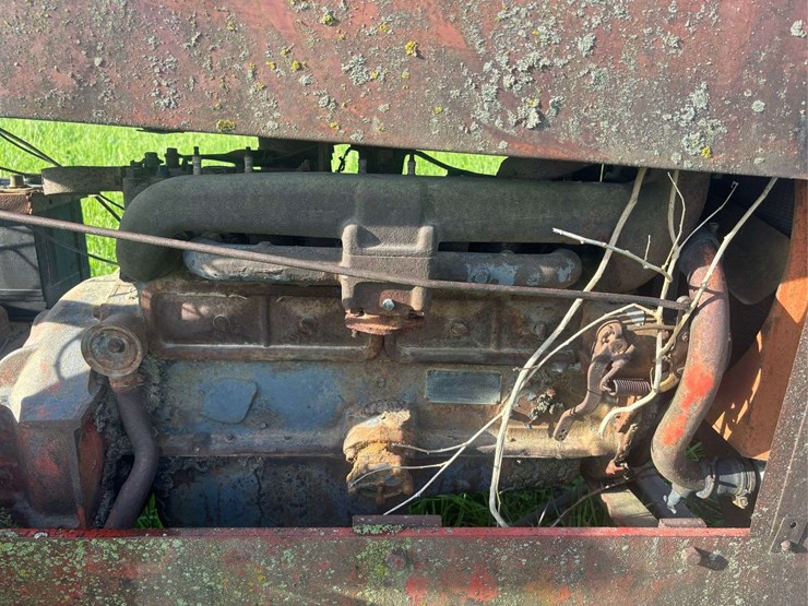 co-op-tractor-image-30