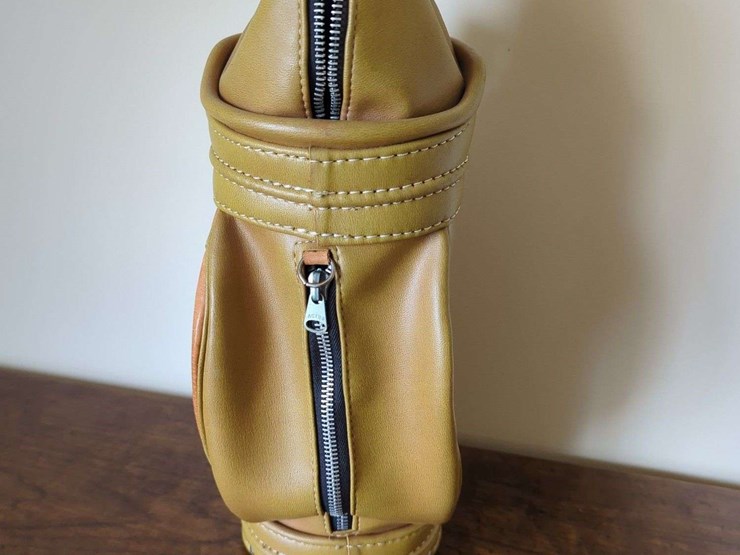 leather-golf-bag-holds-a-bottle-of-wine-or-liquor---15"-tall-image-2