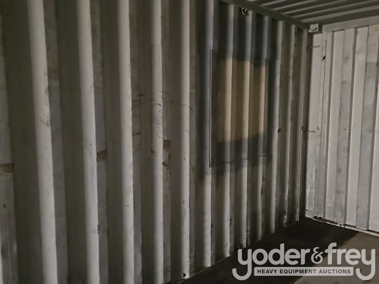 40'-container-single-walk-door,-2-side-doors-image-14