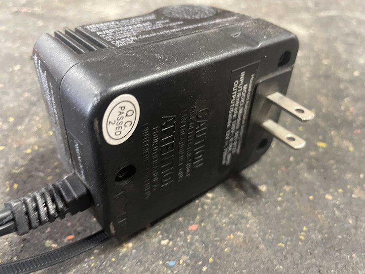 #2096-•-automatic-battery-tender-junior-(pr10)-image-4