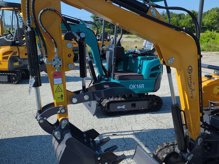 cfg-industrial-mini-excavator---mx20r---(2025)-image-2
