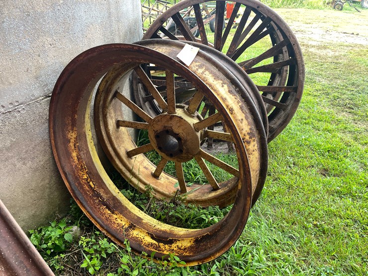 #7458-•-pair-of-tractor-tire-rims-image-5