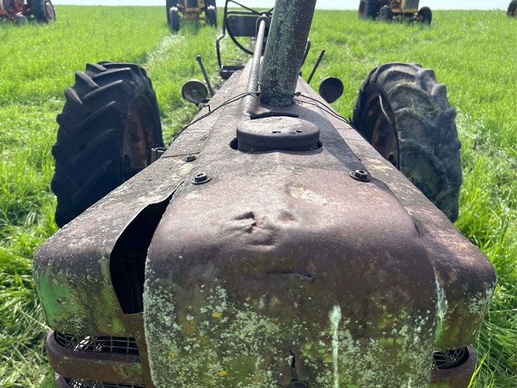 john-deere-model-b-image-12