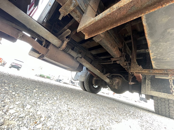 2001-ford-f550-image-28