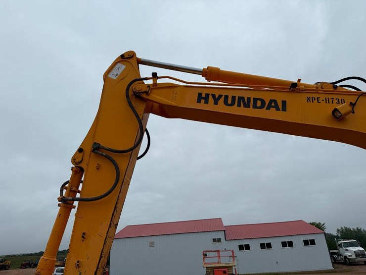 2013-hyundai-hx145-lcr-image-36