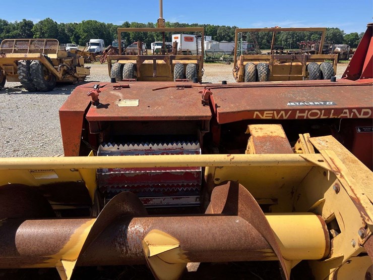 new-holland-900-image-10