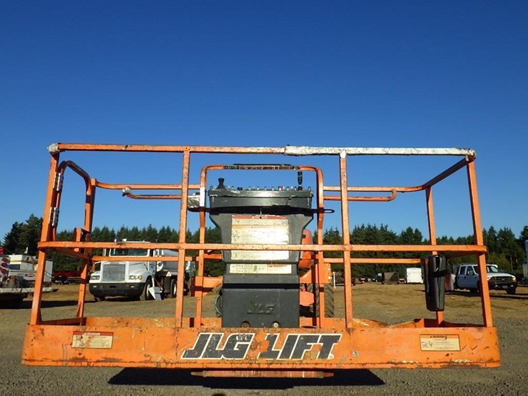 2007-jlg-800s-image-18