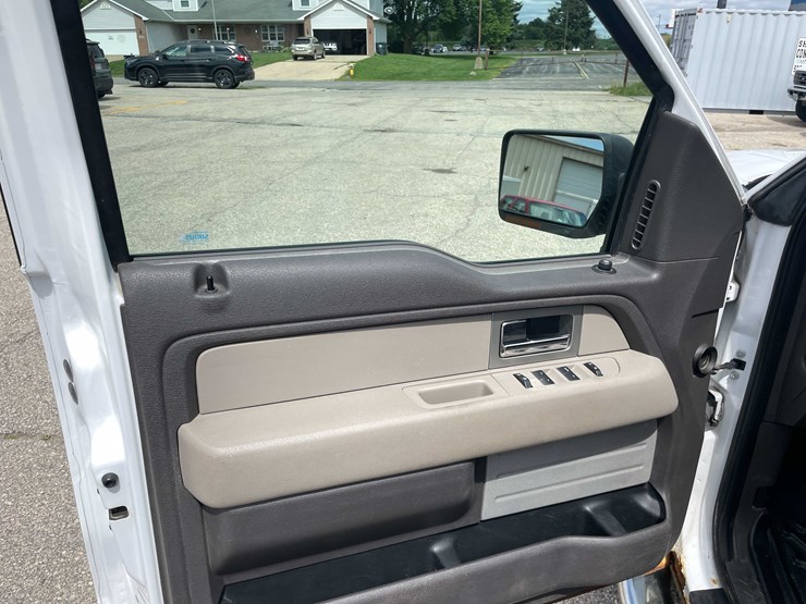 2010-ford-f150-image-44