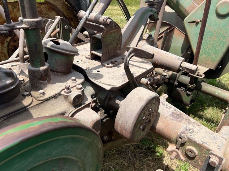 john-deere-b-image-77