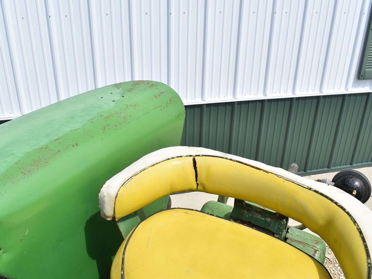 john-deere-4020-image-16