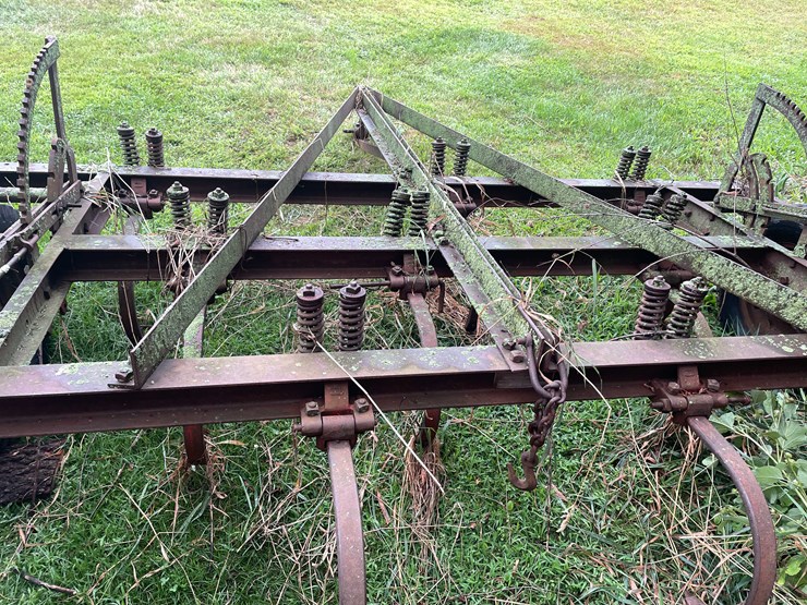 #7451-•-pull-behind-field-cultivator-image-22