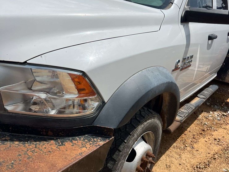 2018-dodge-ram-4500-image-10