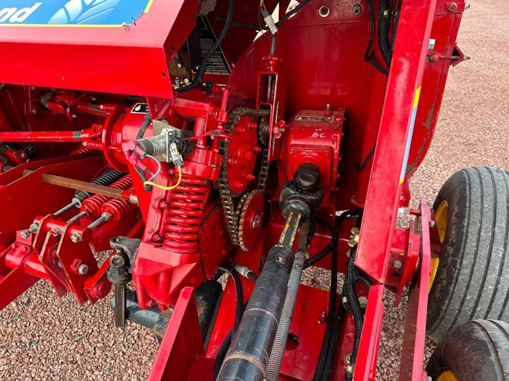 2013-new-holland-fp230-image-31