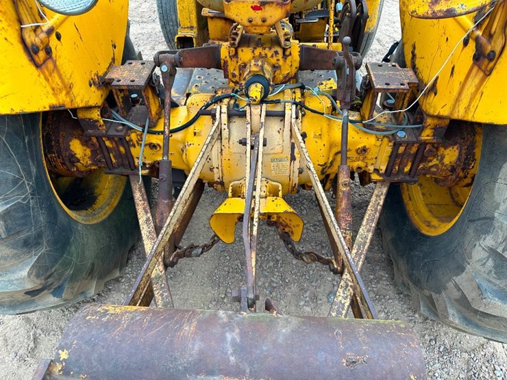 massey-ferguson-30-image-21