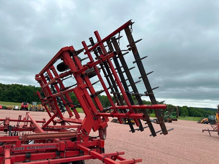 case-ih-4200-image-23