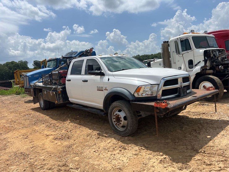 2018-dodge-ram-4500-image-5