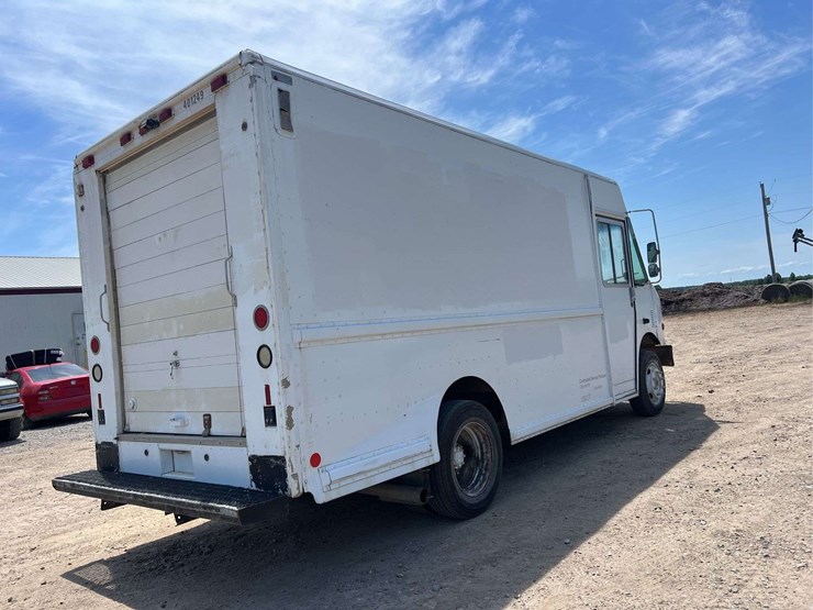 2000-freightliner-s/a-box-truck-image-4